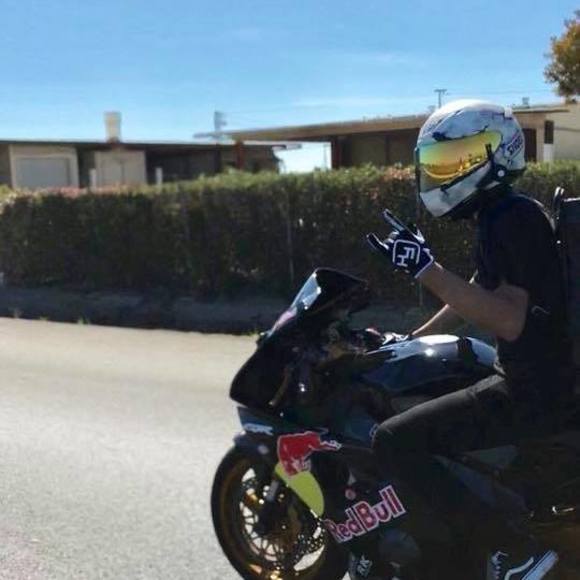 Meet your Posher, Juan - Picture 1 of 1